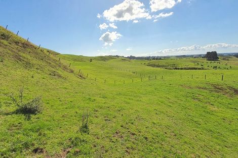 Photo of property in 247 Kaihau Road, Karioitahi, Waiuku, 2683