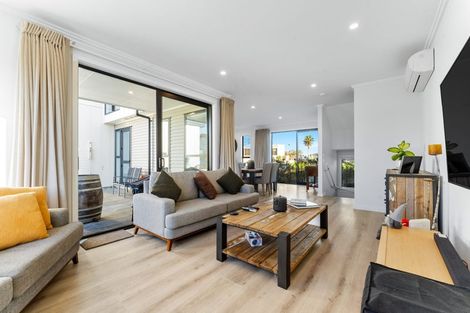 Photo of property in 4 Marine Parade, Hobsonville, Auckland, 0616