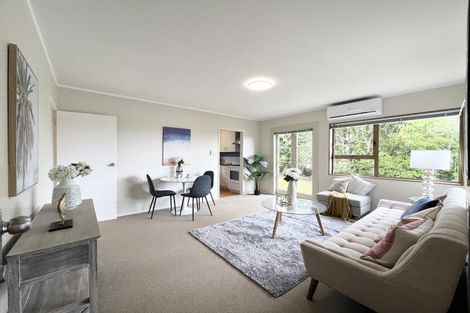 Photo of property in 2/2 Colin Wild Place, Glenfield, Auckland, 0629