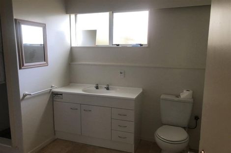 Photo of property in 398 Muritai Road, Eastbourne, Lower Hutt, 5013