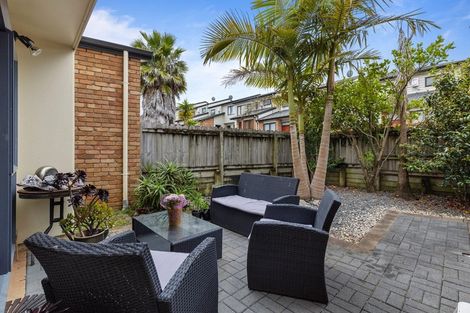Photo of property in 33/22 Northcross Drive, Oteha, Auckland, 0632