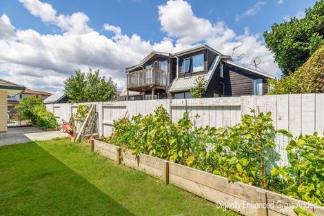 Photo of property in 49d Redoubt Road, Goodwood Heights, Auckland, 2105
