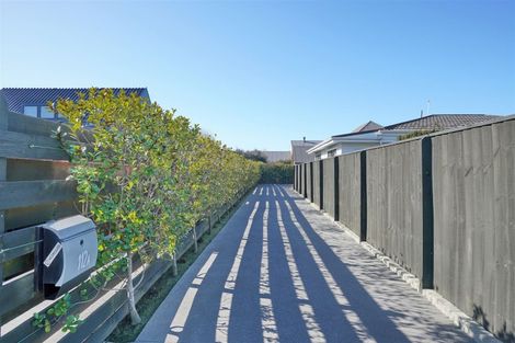 Photo of property in 2/112 Memorial Avenue, Burnside, Christchurch, 8053