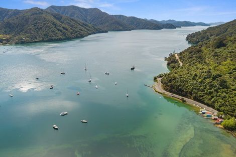 Photo of property in 1735 Queen Charlotte Drive, Linkwater, Picton, 7281