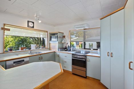 Photo of property in 13 Cherry Lane, Acacia Bay, Taupo, 3330