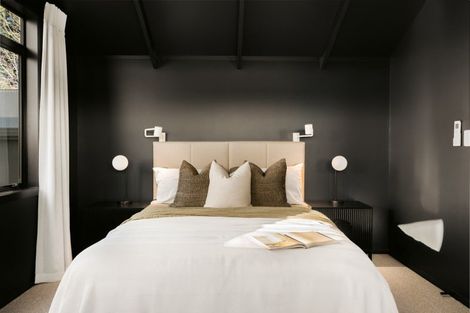 Photo of property in 2 Keam Way, Welcome Bay, Tauranga, 3112