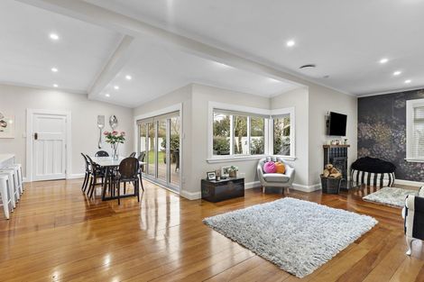 Photo of property in 10 Kuratawhiti Street, Greytown, 5712