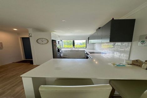 Photo of property in 59 William Wallbank Crescent, Swanson, Auckland, 0614