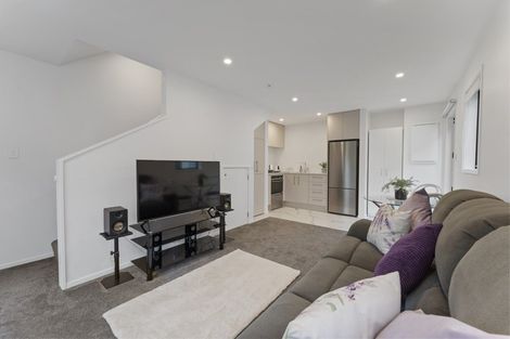 Photo of property in 2/324 Oxford Terrace, Avalon, Lower Hutt, 5011