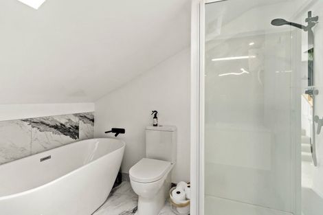 Photo of property in 223 Muritai Road, Eastbourne, Lower Hutt, 5013