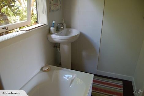 Photo of property in 106 Station Road, Kumeu, 0891