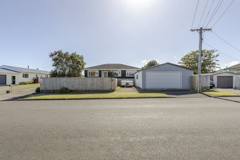 Photo of property in 53 Cumming Street, Okato, 4335