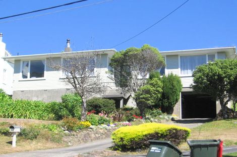 Photo of property in 104 Warwick Street, Wilton, Wellington, 6012