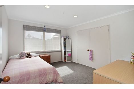 Photo of property in 78 Sunset Road, Unsworth Heights, Auckland, 0632