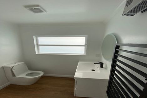 Photo of property in 1/17 The Parade, Island Bay, Wellington, 6023