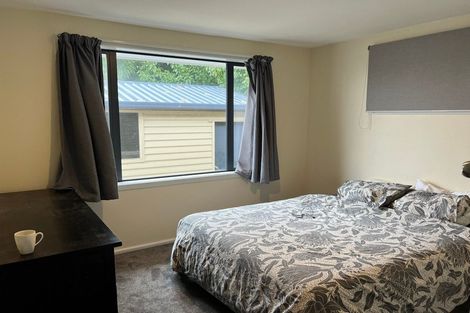 Photo of property in 135 Avonhead Road, Avonhead, Christchurch, 8042