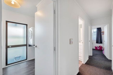 Photo of property in 206 Solar Road, Glen Eden, Auckland, 0602