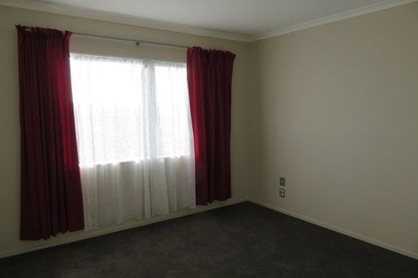 Photo of property in 12 Bonny Crescent, Massey, Auckland, 0614