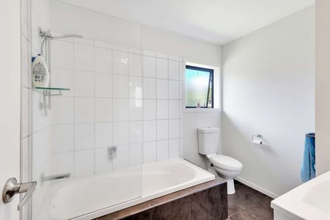Photo of property in 5b Estate Grove, Inglewood, 4330