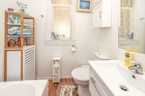 Photo of property in 22 Lewis Avenue, Aramoho, Whanganui, 4500