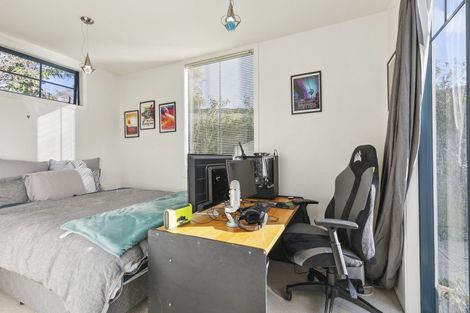 Photo of property in 80a Nottingham Street, Karori, Wellington, 6012