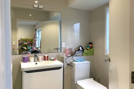 Photo of property in 2/329 Botany Road, Golflands, Auckland, 2013