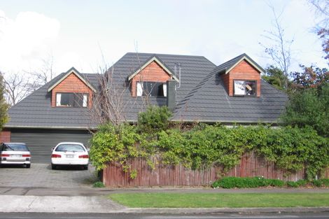 Photo of property in 86 Churchill Avenue, Hokowhitu, Palmerston North, 4410