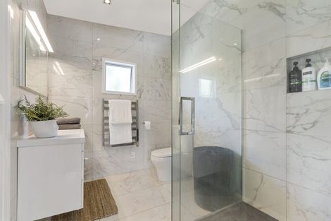 Photo of property in 36a Glenelg Road, Red Beach, 0932