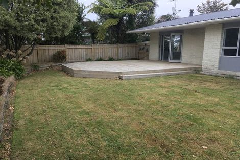 Photo of property in 2 Te Ngaere Place, Merrilands, New Plymouth, 4312