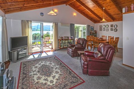 Photo of property in 2700 Wyuna Bay Road, Wyuna Bay, Coromandel, 3581