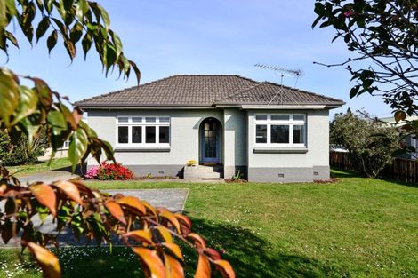 Photo of property in 74 Te Aroha Street, Hamilton East, Hamilton, 3216