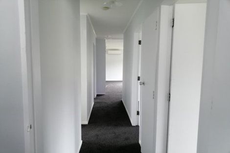 Photo of property in 35 Glen Road, Stokes Valley, Lower Hutt, 5019