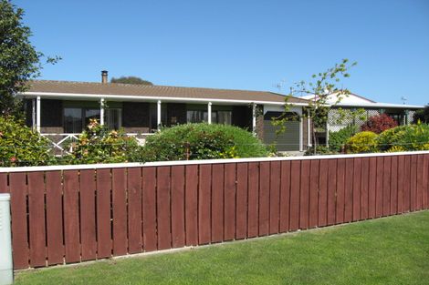Photo of property in 38 Hollis Road, Paraparaumu Beach, Paraparaumu, 5032