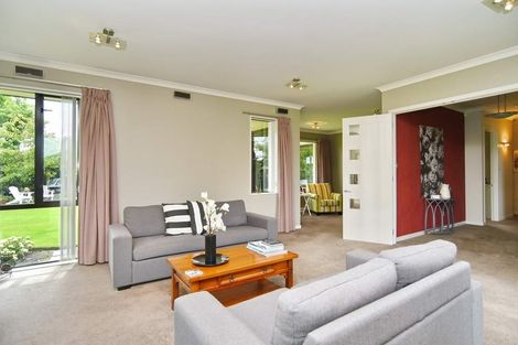 Photo of property in 6 Taunton Place, Rangiora, 7400