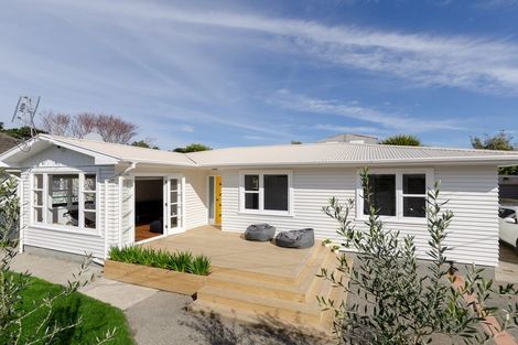 Photo of property in 8 Whanganui Street, Miramar, Wellington, 6022