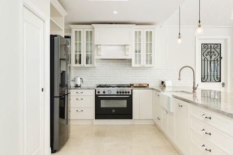 Photo of property in 14 Sarona Park Drive, Omanawa, Tauranga, 3171