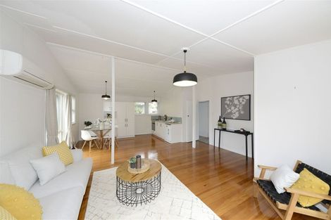 Photo of property in 16 Roslyn Avenue, Mairehau, Christchurch, 8052