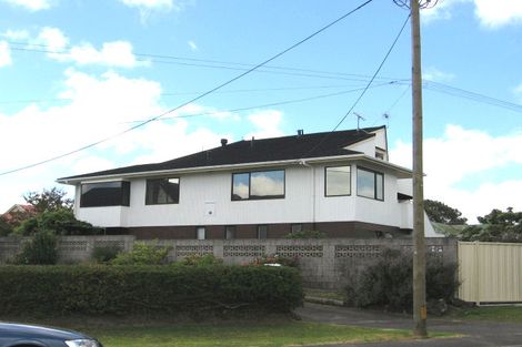 Photo of property in 9 Rugby Road, Birkenhead, Auckland, 0626