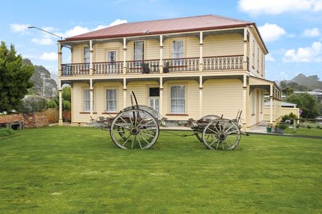 Photo of property in 1 Coach Road, Fairfield, Dunedin, 9018