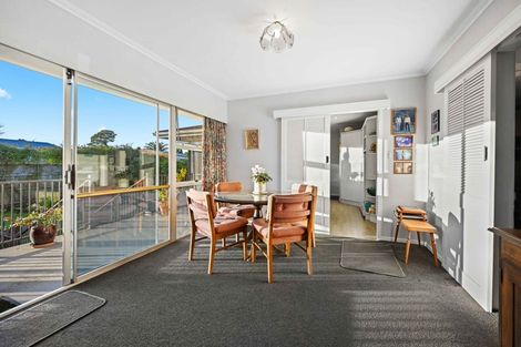 Photo of property in 17 Callard Place, Riverlea, Hamilton, 3216