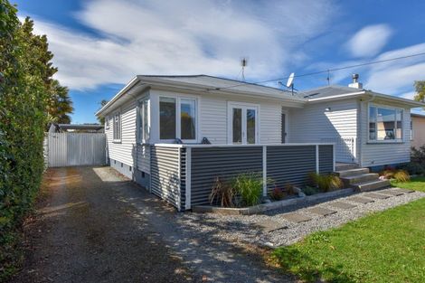 Photo of property in 9 King Street, Carterton, 5713