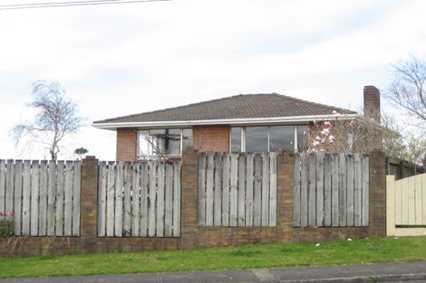 Photo of property in 2 Cowling Road, Hurdon, New Plymouth, 4310