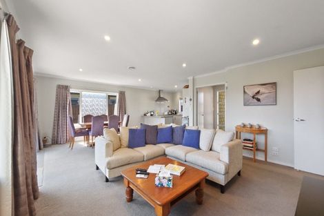 Photo of property in 27 Carroll Place, Owhata, Rotorua, 3010