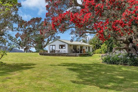 Photo of property in 121 Ohawini Road, Oakura, Hikurangi, 0184