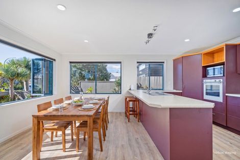 Photo of property in 106 Corokia Place, Matarangi, Whitianga, 3592