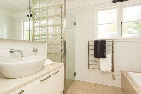 Photo of property in 15 Joyce Crescent, Ilam, Christchurch, 8041