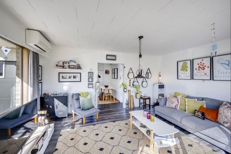 Photo of property in 21c Lannie Place, Greenmeadows, Napier, 4112