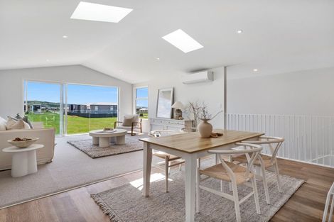 Photo of property in 6 Rehua Way, Papamoa, 3118