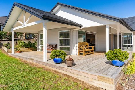 Photo of property in 32 Park Rise, Mangawhai Heads, Mangawhai, 0505