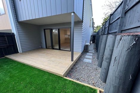 Photo of property in 8/13 Grove Lane, Pakuranga, Auckland, 2010